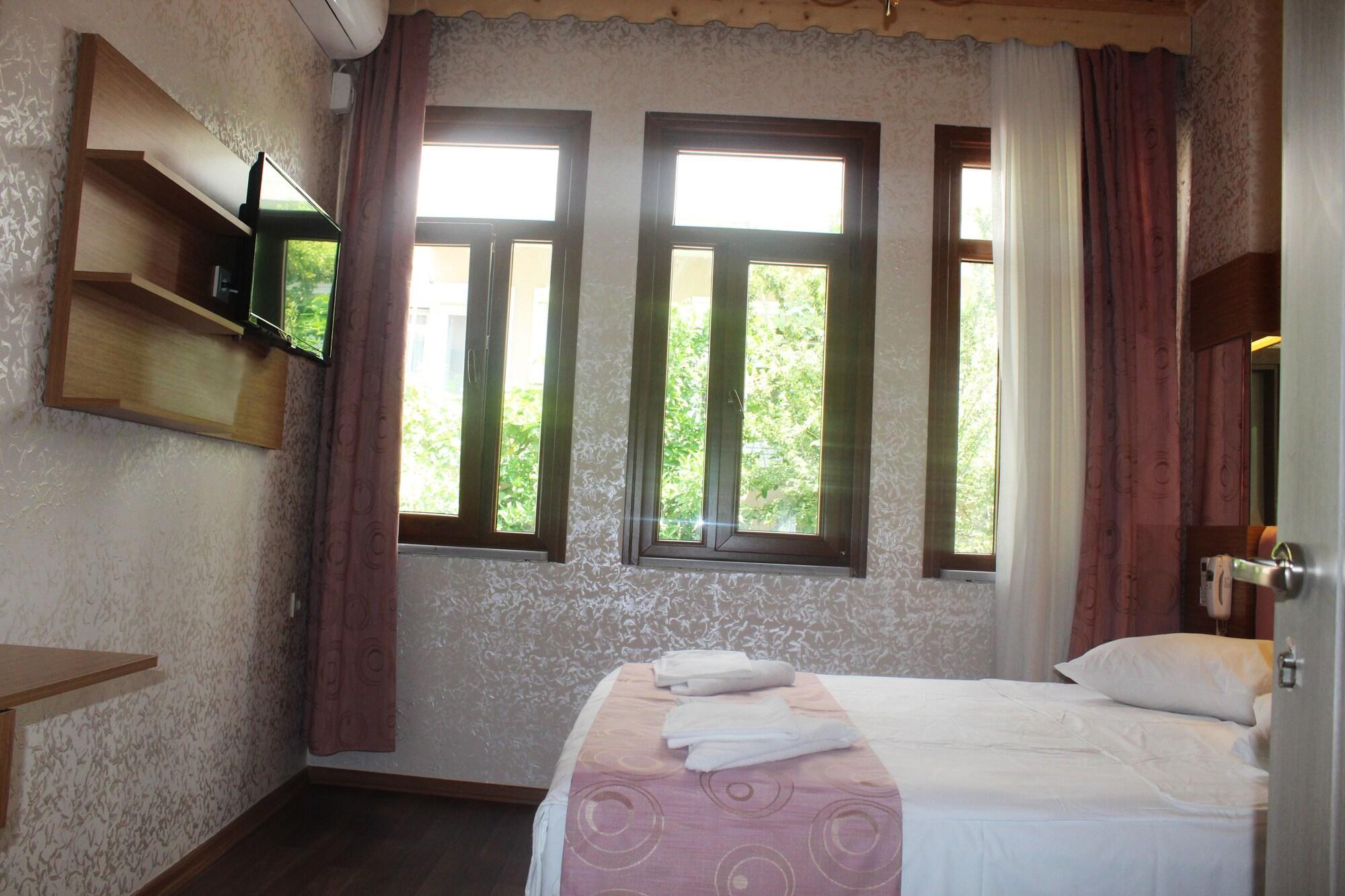 Hotel Megaron Istanbul Ngoại thất bức ảnh